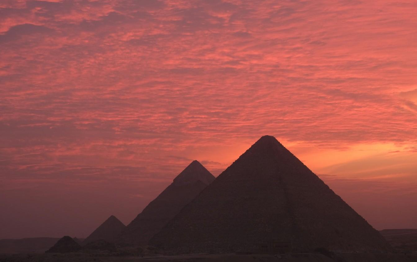 Explore Egypt with daily tours offering unforgettable experiences across Egypt’s top cities