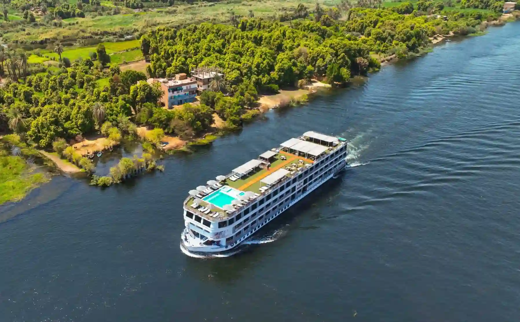 Dahabiya Nile Cruise vs Standard Cruise Comparison - MSM Travel Egypt